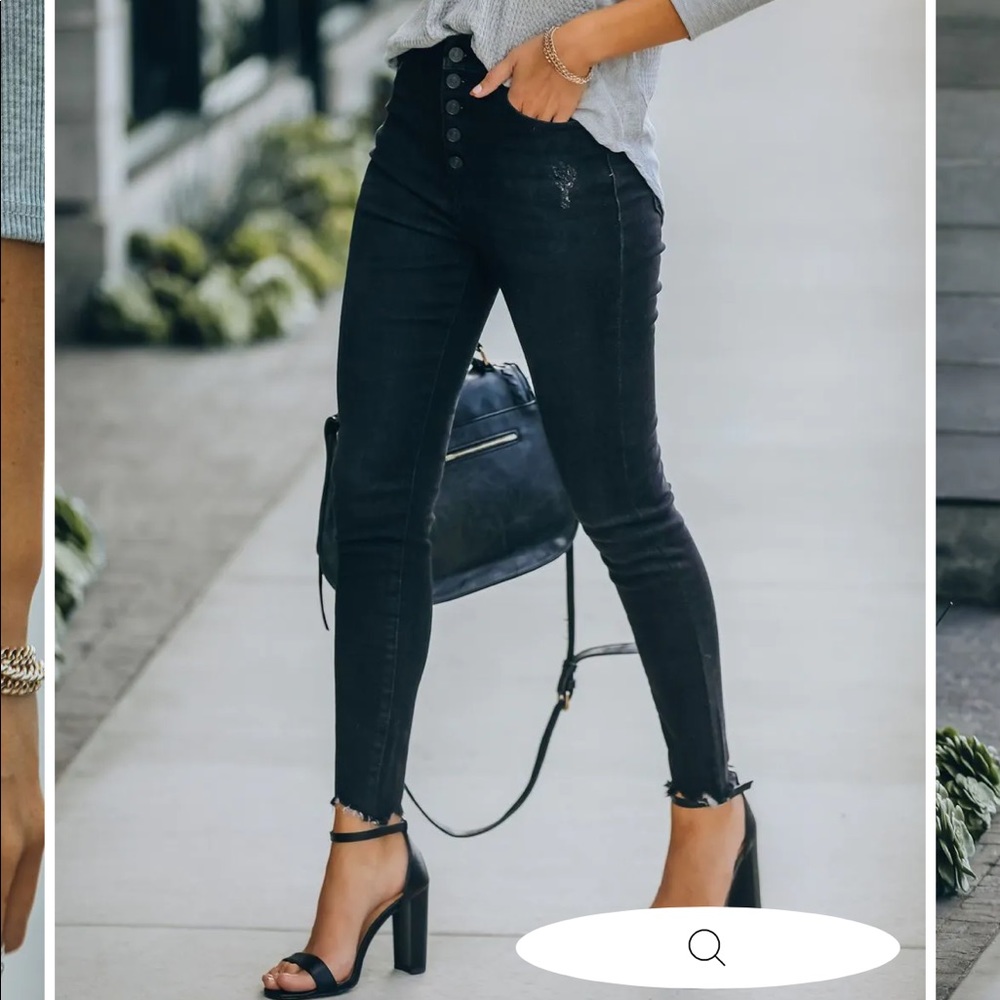VICI Keen High Rise Button Front Skinny Jeans